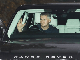 Ole Gunnar Solskjaer returns to Manchester United training as 11 players welcomed back