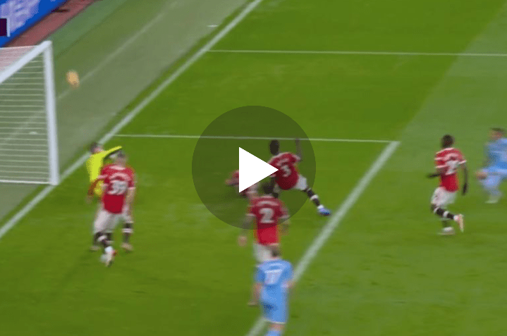 (Video) De Gea denies Gabriel Jesus with unimaginable save in Manchester derby