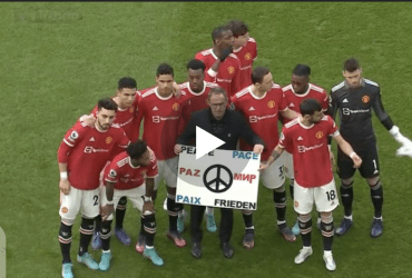 video of Rangnick: Man United wants peace in Ukraine, and he leads the call for it.